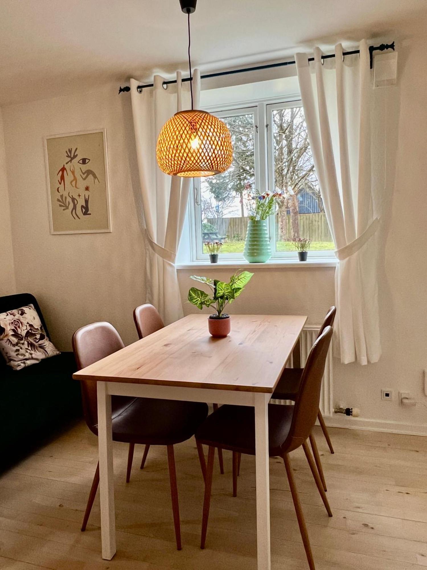 5 Minute Walk To Lego House - 50M2 Apartment With Garden / A Unit Billund Esterno foto